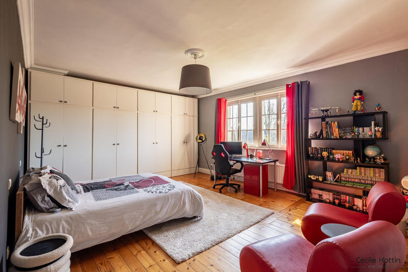 Maison ancienne - 260 m² - 8 pièces