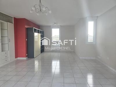 Appartement - 99 m² - 5 pièces