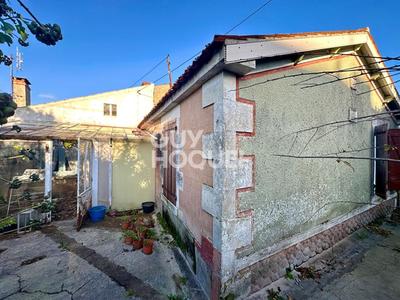 Maison - 97 m² - 6 pièces