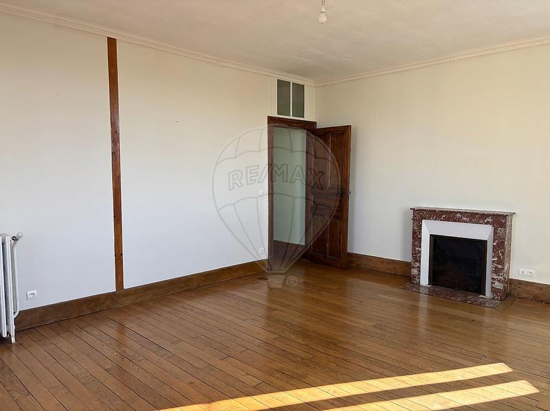 Appartement - 90 m² - 3 pièces