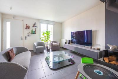 Maison - 86 m² - 6 pièces