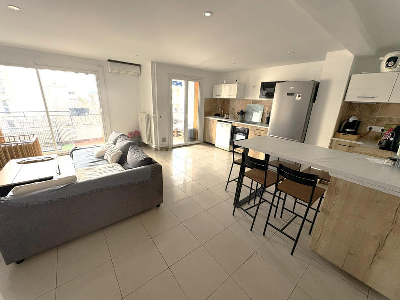 Appartement - 67 m² - 3 pièces