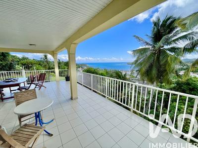 Maison - 97 m² - 5 pièces