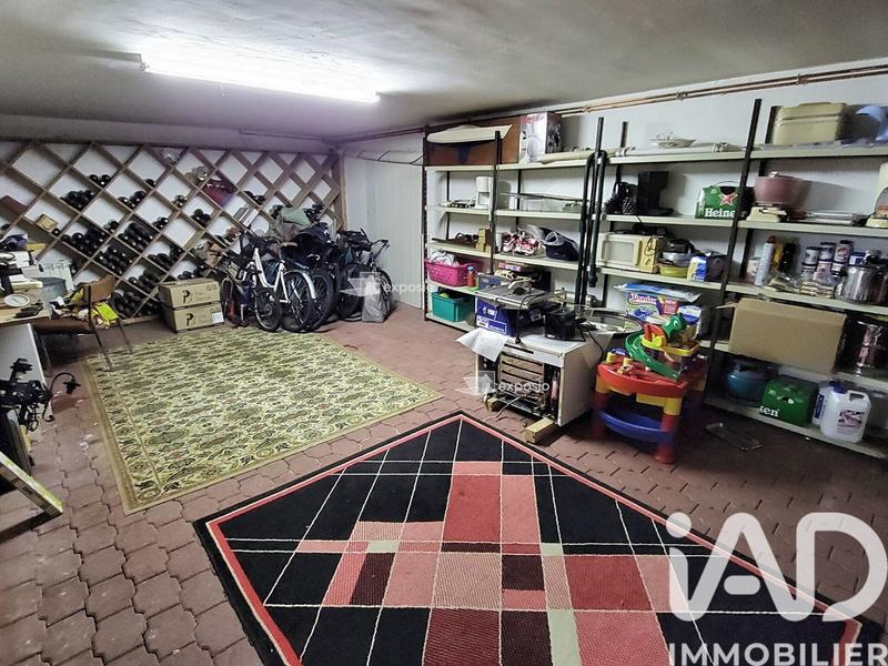 Maison - 385 m² - 11 pièces