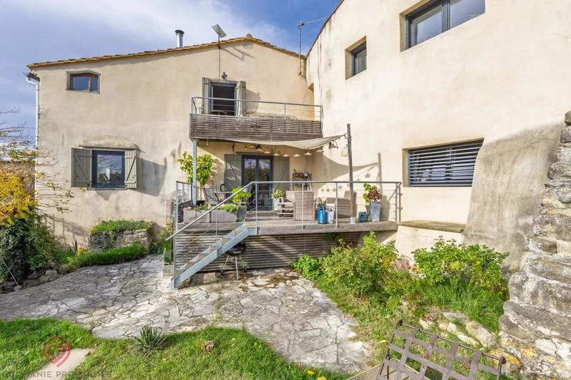 Maison de village - 206 m² - 10 pièces