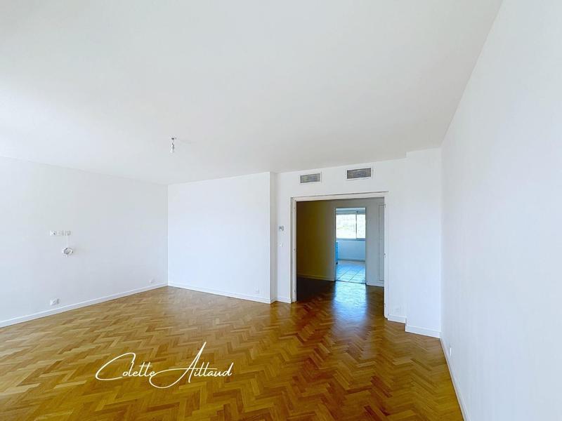 Appartement - 86 m² - 3 pièces