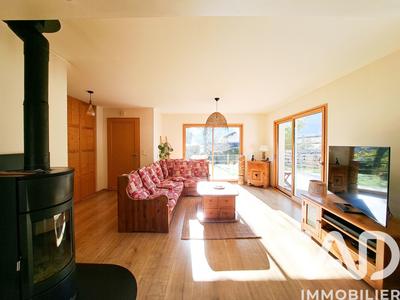 Maison - 143 m² - 5 pièces