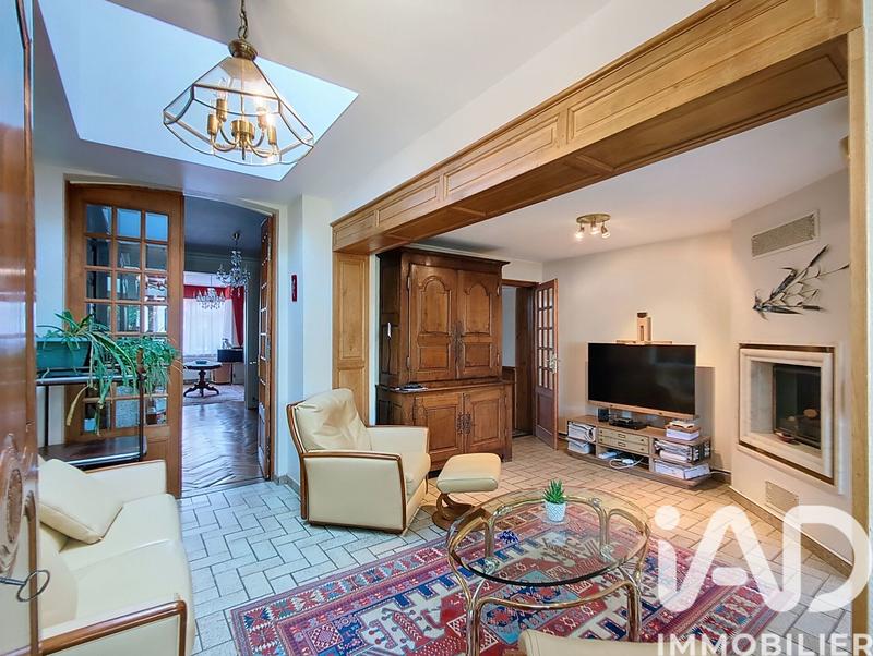 Maison - 160 m² - 8 pièces