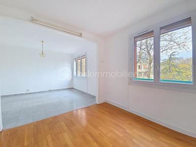 Appartement - 74 m² - 5 pièces