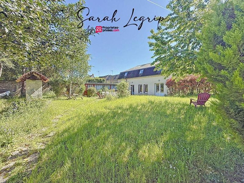 Maison - 256 m² - 9 pièces