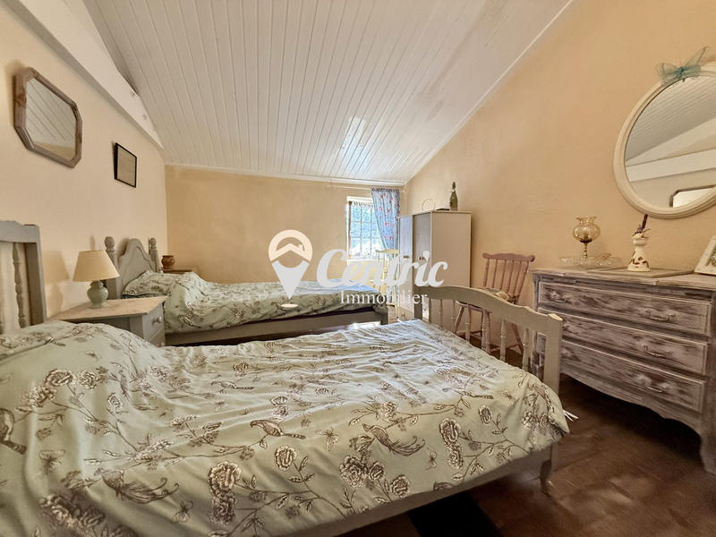 Maison - 140 m² - 6 pièces