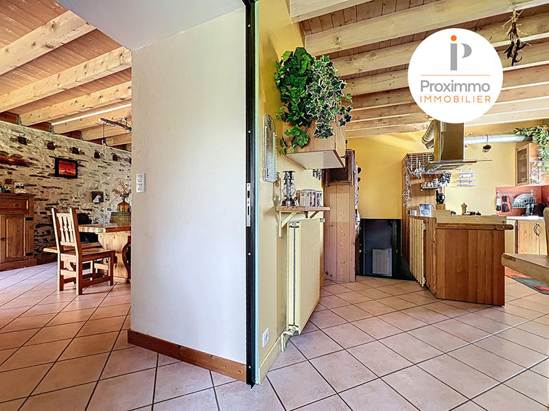 Maison - 199 m² - 8 pièces