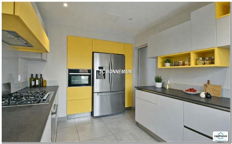 Maison - 210 m² - 7 pièces