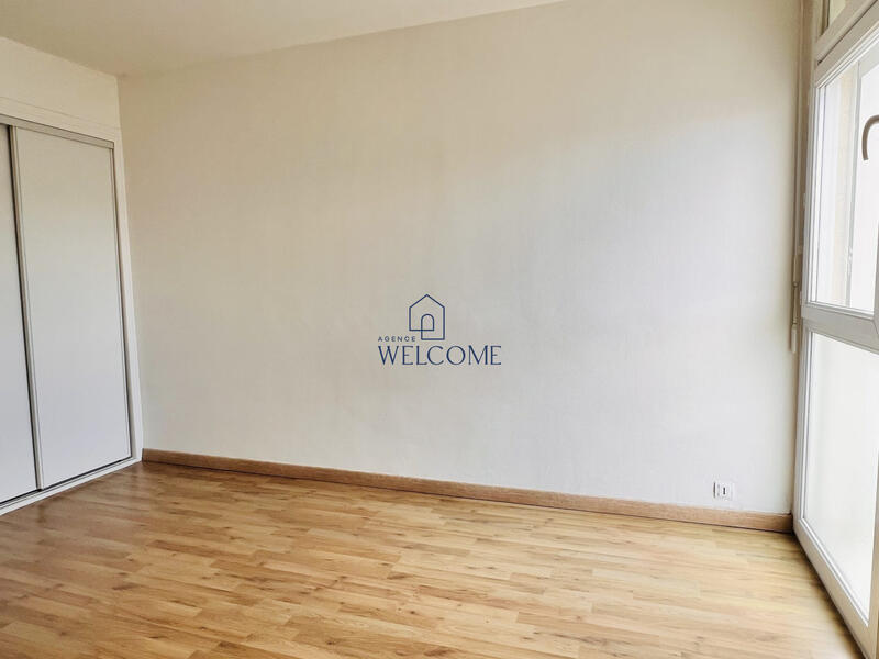 Appartement - 64 m² - 4 pièces