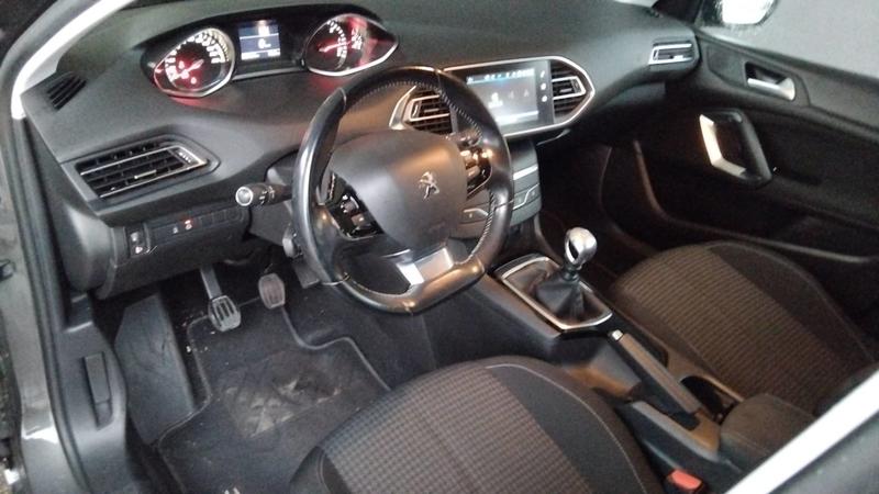 Peugeot 308 II 1.5 Bluehdi 130.0 Active