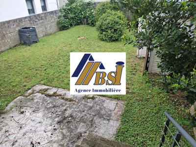 Maison traditionnelle - 122 m² - 5 pièces