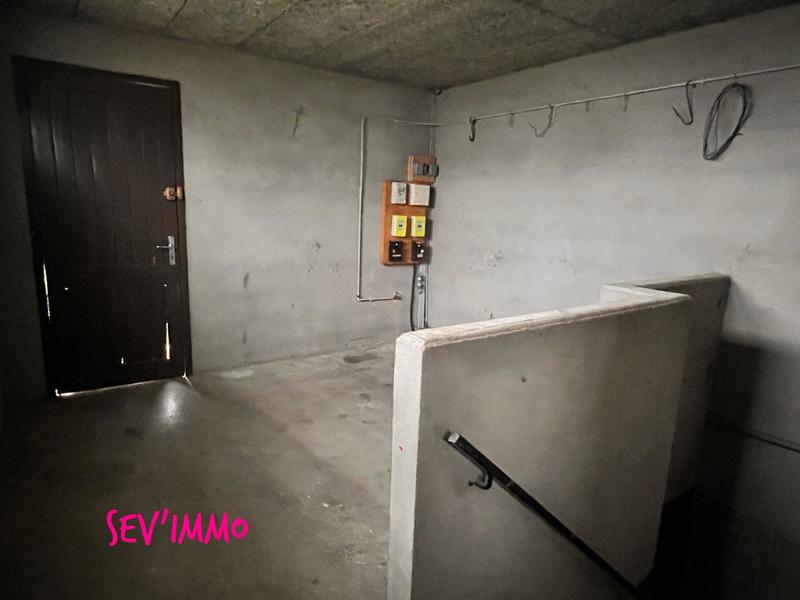 Maison - 205 m² - 5 pièces