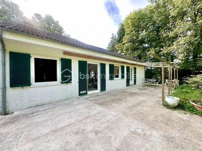Maison traditionnelle - 146 m² - 5 pièces