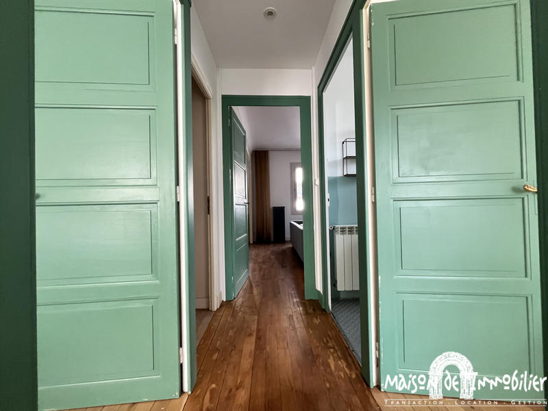 Maison - 99 m² - 4 pièces