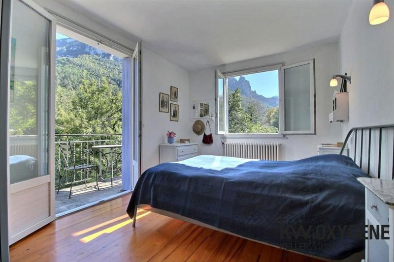 Maison - 178 m² - 10 pièces