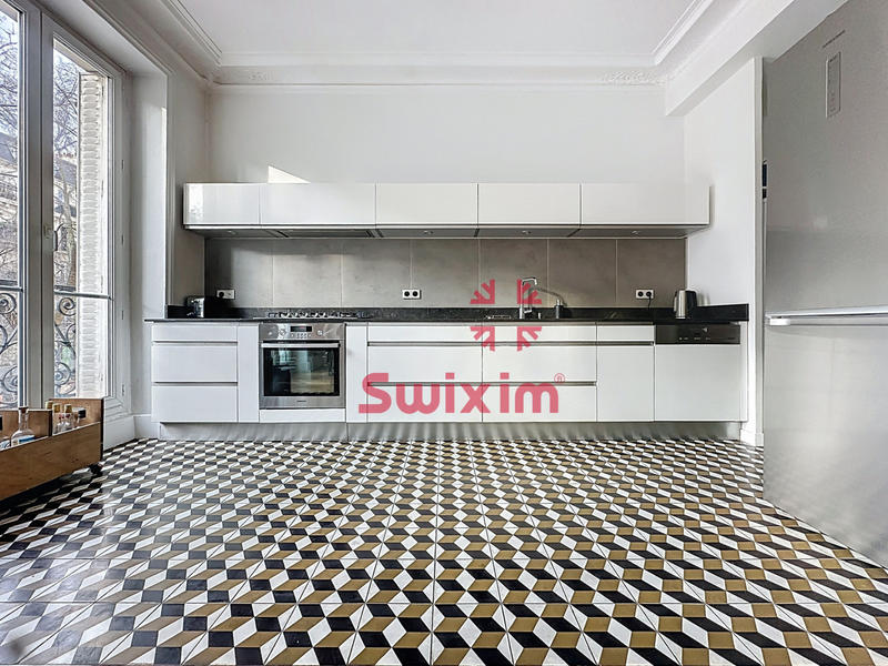 Chambre - 103 m² - 6 pièces