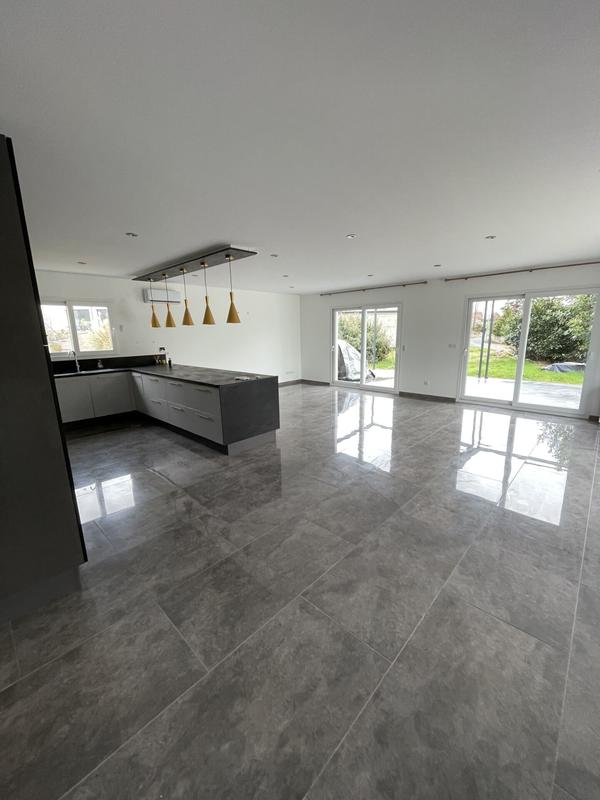 Maison - 135 m² - 6 pièces