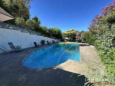 Maison - 170 m² - 6 pièces