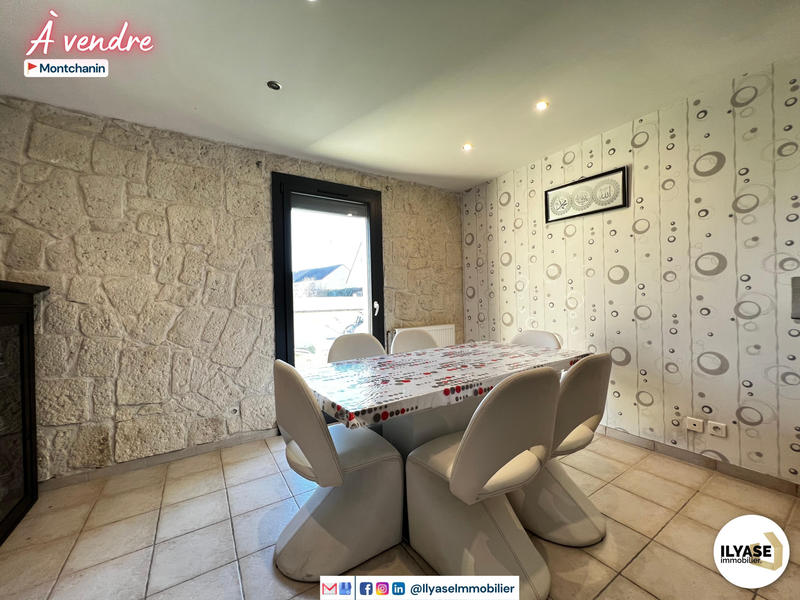 Maison - 158 m² - 7 pièces