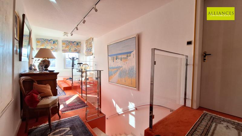 Maison - 226 m² - 7 pièces