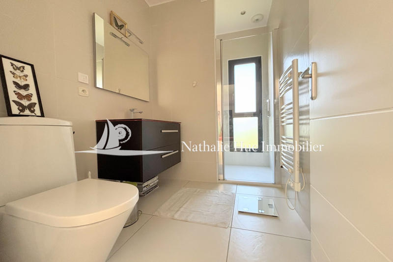 Villa - 180 m² - 4 pièces