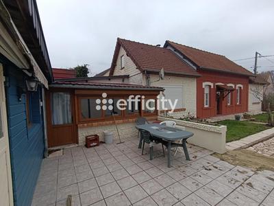 Maison - 94 m² - 4 pièces