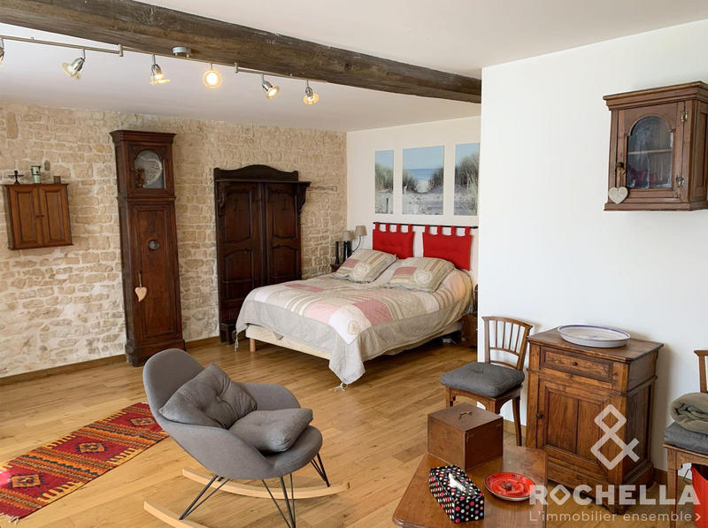 Maison - 362 m² - 8 pièces