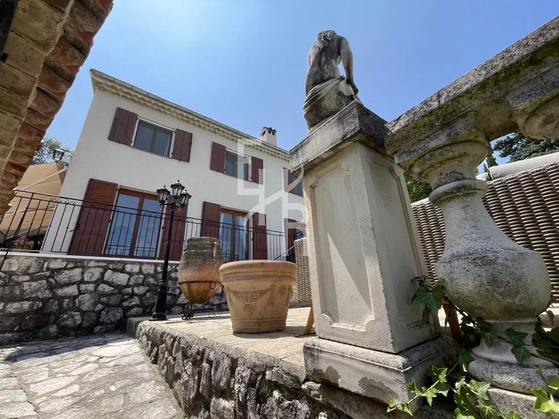 Villa - 173 m² - 7 pièces