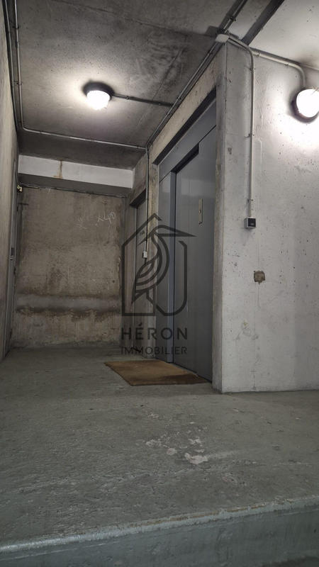 Parking / Garage - 16 m²