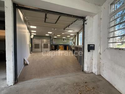 Bureau - 300 m² - 3 pièces