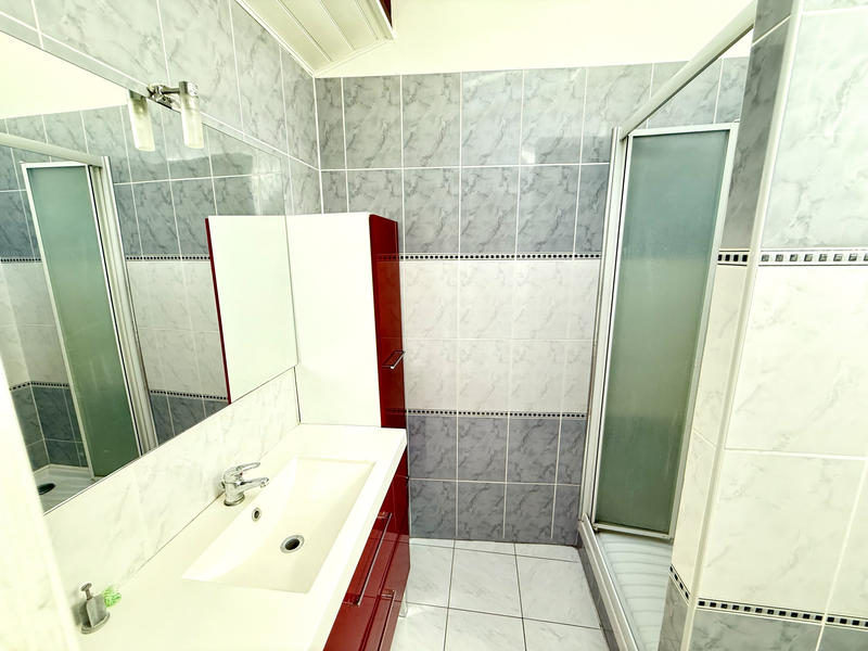 Maison de village - 80 m² - 4 pièces