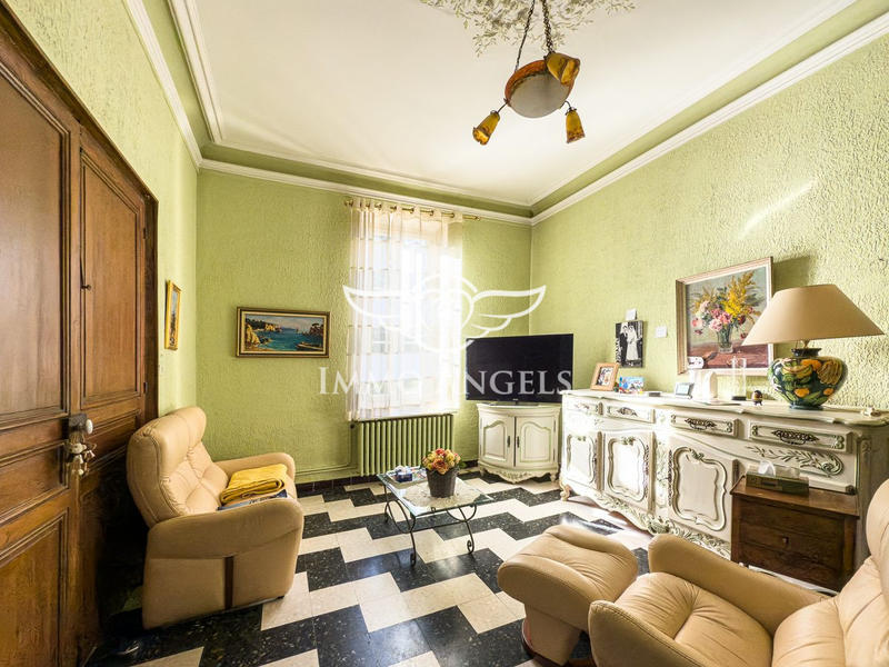 Maison ancienne - 362 m² - 10 pièces