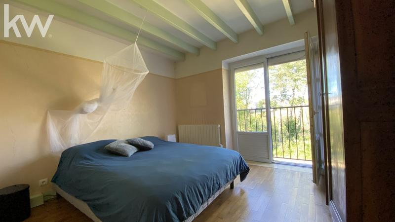 Moulin - 146 m² - 5 pièces