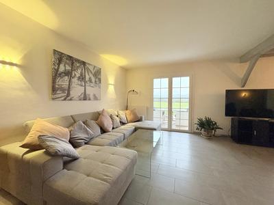 Maison - 278 m² - 9 pièces