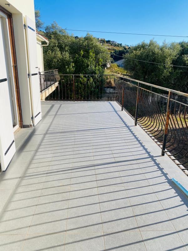 Maison - 223 m² - 13 pièces