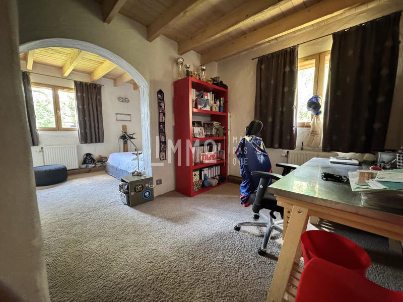 Châlet - 265 m² - 9 pièces