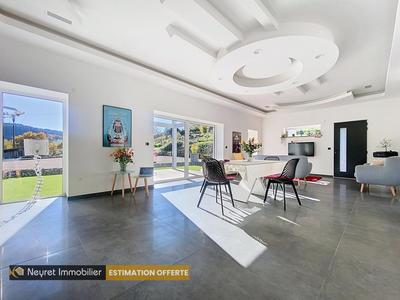 Maison - 180 m² - 4 pièces