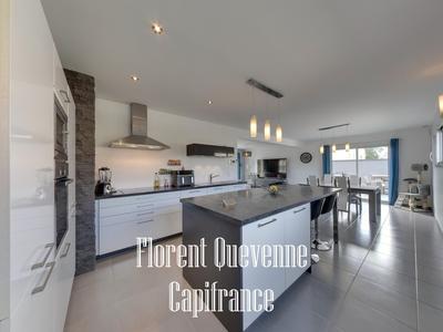 Maison - 191 m² - 6 pièces