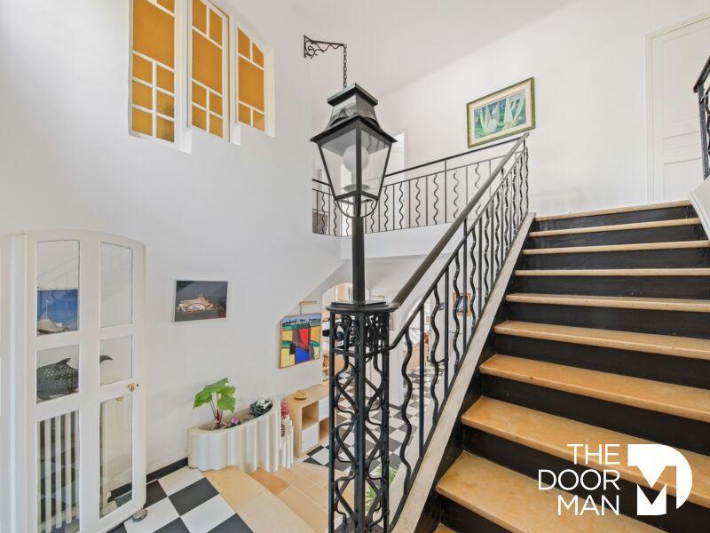 Maison de maîtres - 388 m² - 16 pièces