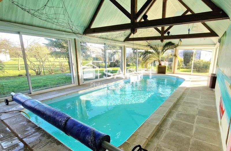 Maison - 246 m² - 7 pièces