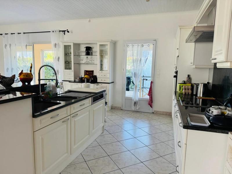 Maison - 160 m² - 3 pièces