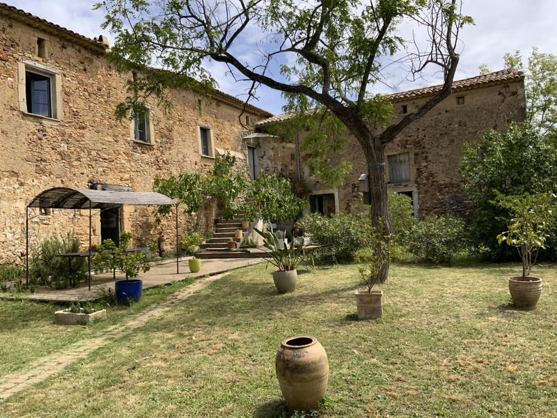 Maison - 800 m² - 5 pièces