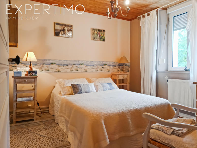 Maison - 284 m² - 12 pièces