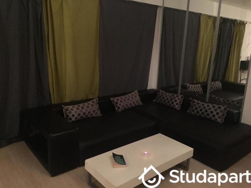 Chambre - 13 m² - 1 pièce