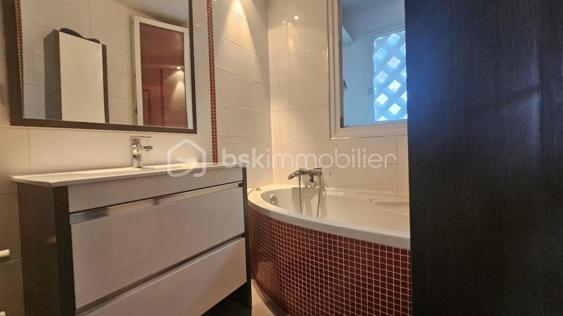 Appartement - 57 m² - 3 pièces